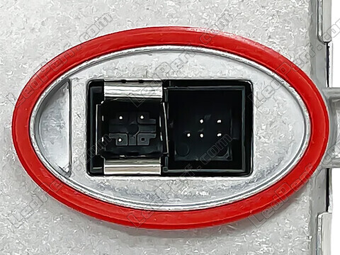 Zoom op de connector van de Xenon ballast voor Chevrolet Camaro VI